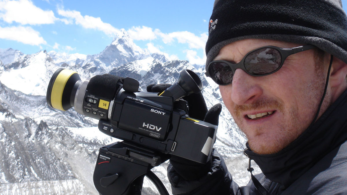 Army on Everest, Everest West Ridge Expedition, cameraman on mountain