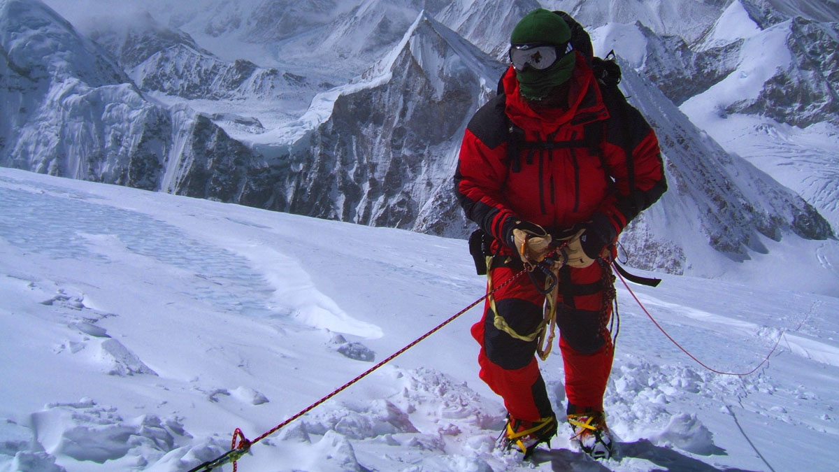 Army on Everest, Everest West Ridge Expedition, stunning mountain view army mountaineer on a rope high altitude